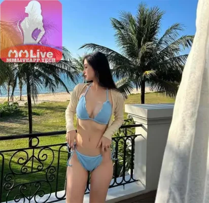 Ảnh bikini mông căng