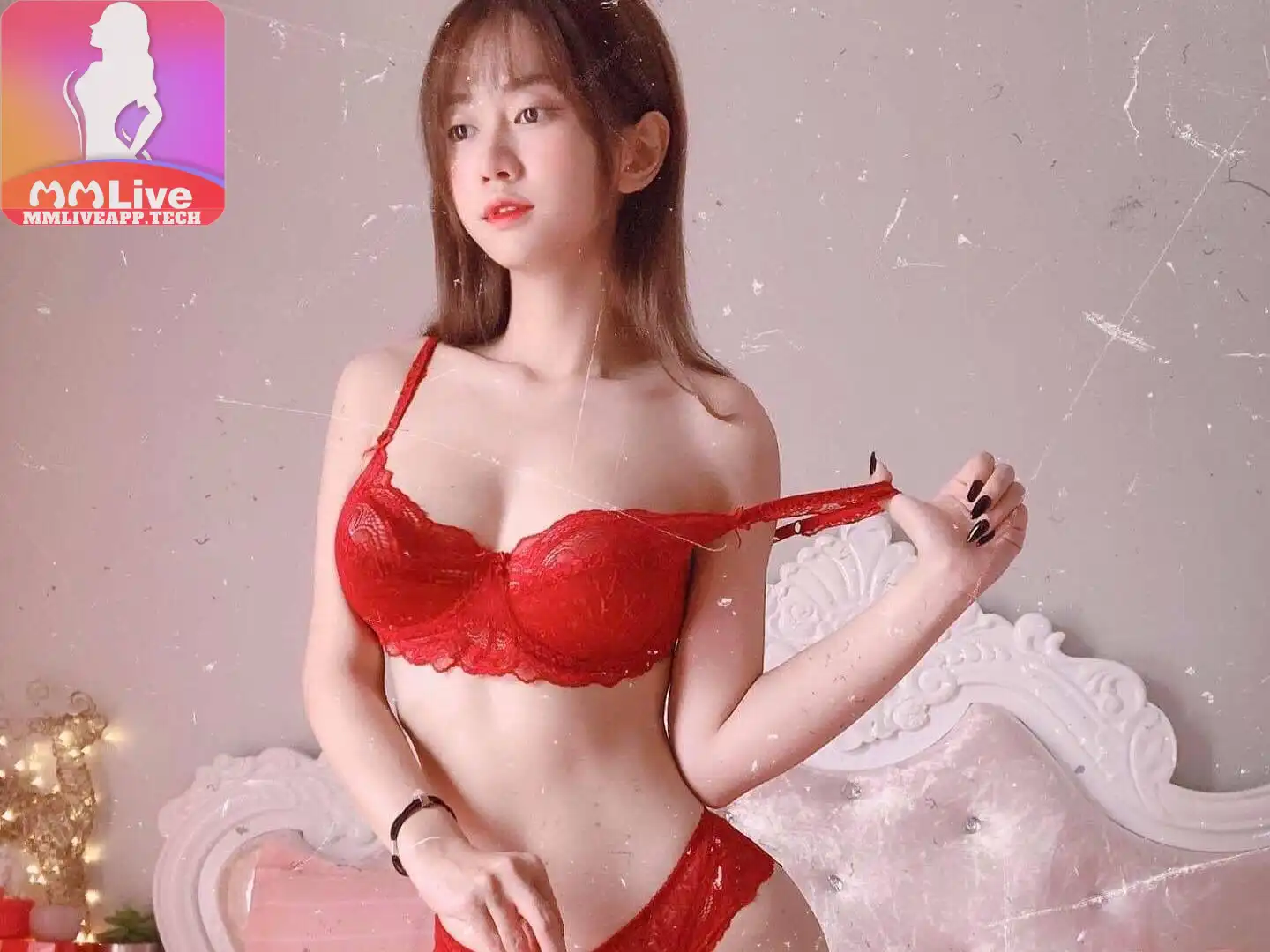 Ảnh lê bống sexy khoe da trắng 