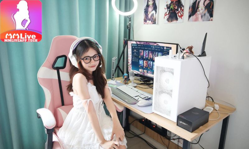 Cô nàng streamer Hường Lulii xinh đẹp