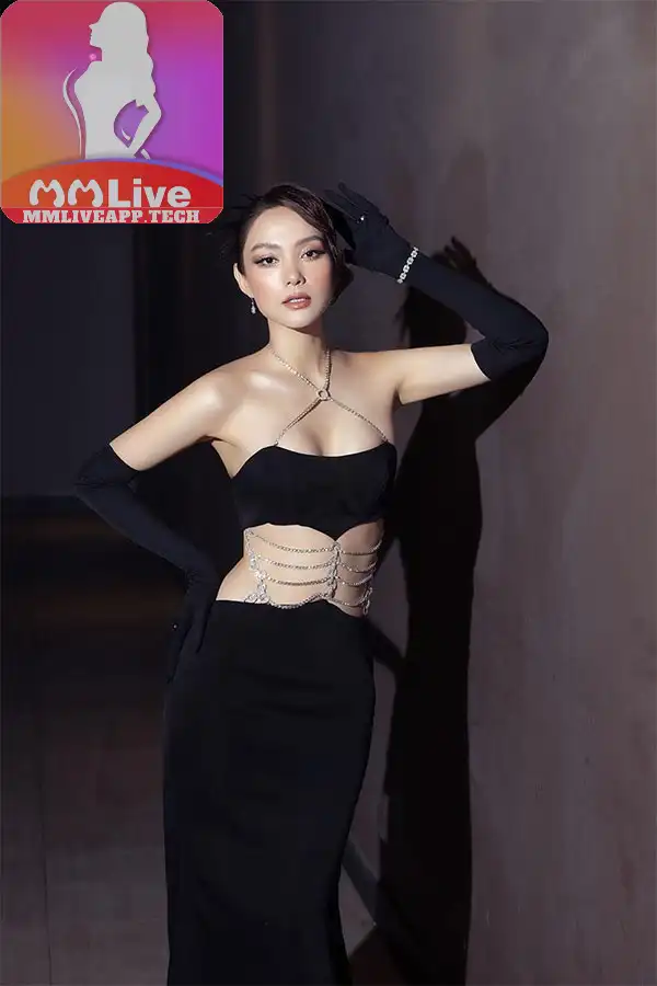 Ảnh ca sĩ minh hằng sexy gợi cảm