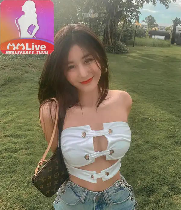 Ảnh hot girl võ ngọc trân khoe body