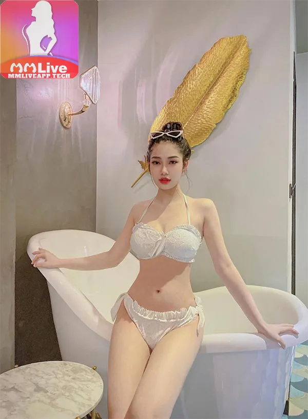 Ảnh hot girl linh tây 7