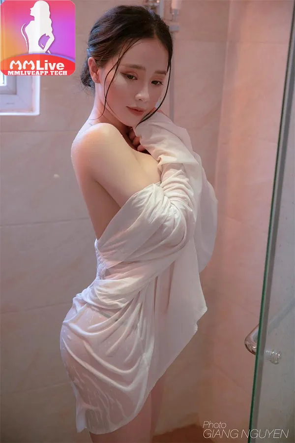 Ảnh hot girl nguyễn thị thư 4