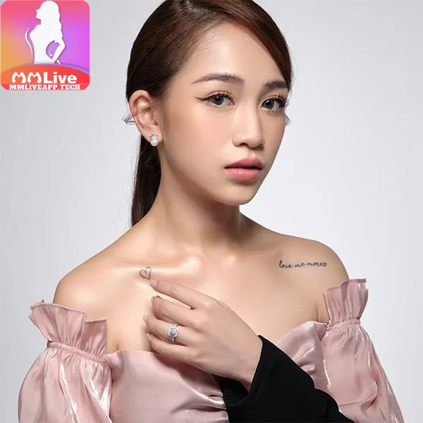 Ảnh hot girl joyce phạm 7