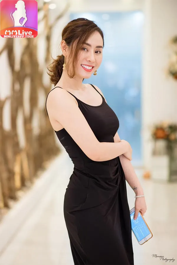 Ảnh hot girl ngô thùy linh 4