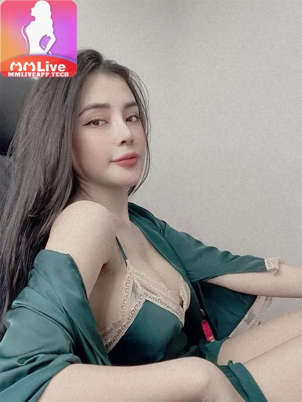 Ảnh hot girl phạm ngọc linh 5