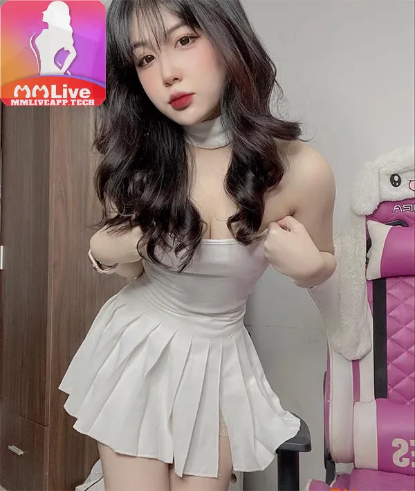 Ảnh hot girl uyên betty 10