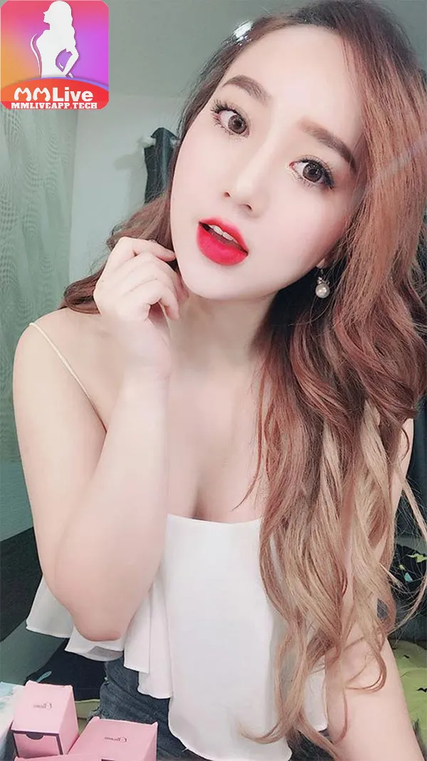 Ảnh hot girl uyên betty 9